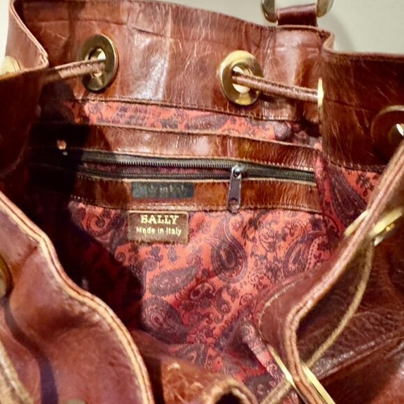 Bally Vintage Embossed Crocodile Chestnut Tan Leather Drawstring Bucket Handbag - Picture 7 of 16